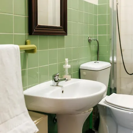 Daniela's Central 205 Гостевой дом Лиссабон